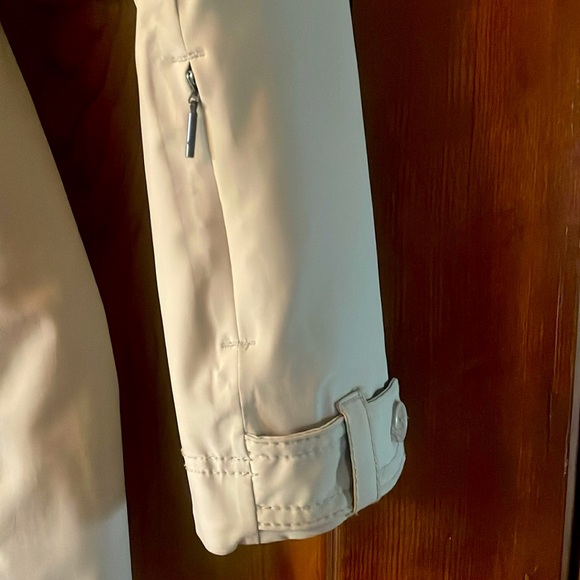 Women’s M Tan / Oatmeal Columbia Sportswear Jacket / Trench with Hood - Picture 6 of 11